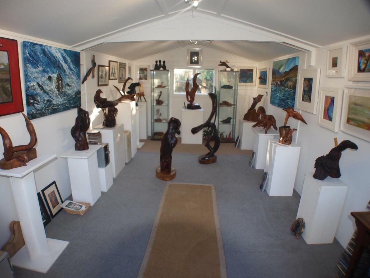 Lakefield Gallery Keel  エクステリア 写真